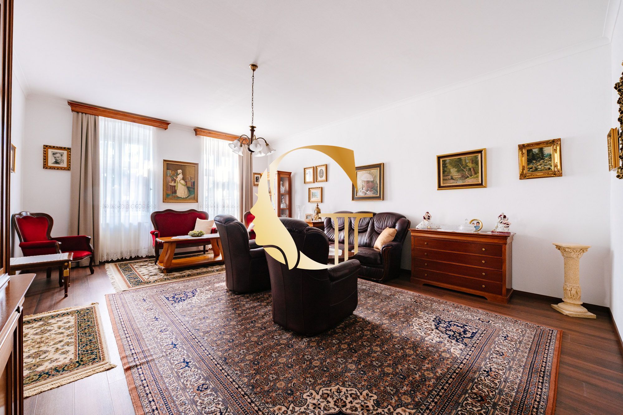 GODDESS PROPERTY- exkluzívne – PREDAJ – 9 izbový samostatný stojaci rodinný dom  372 m2 na pozemku 2 100 m2 – 2x garáž – 2x studňa –  OĽDZA