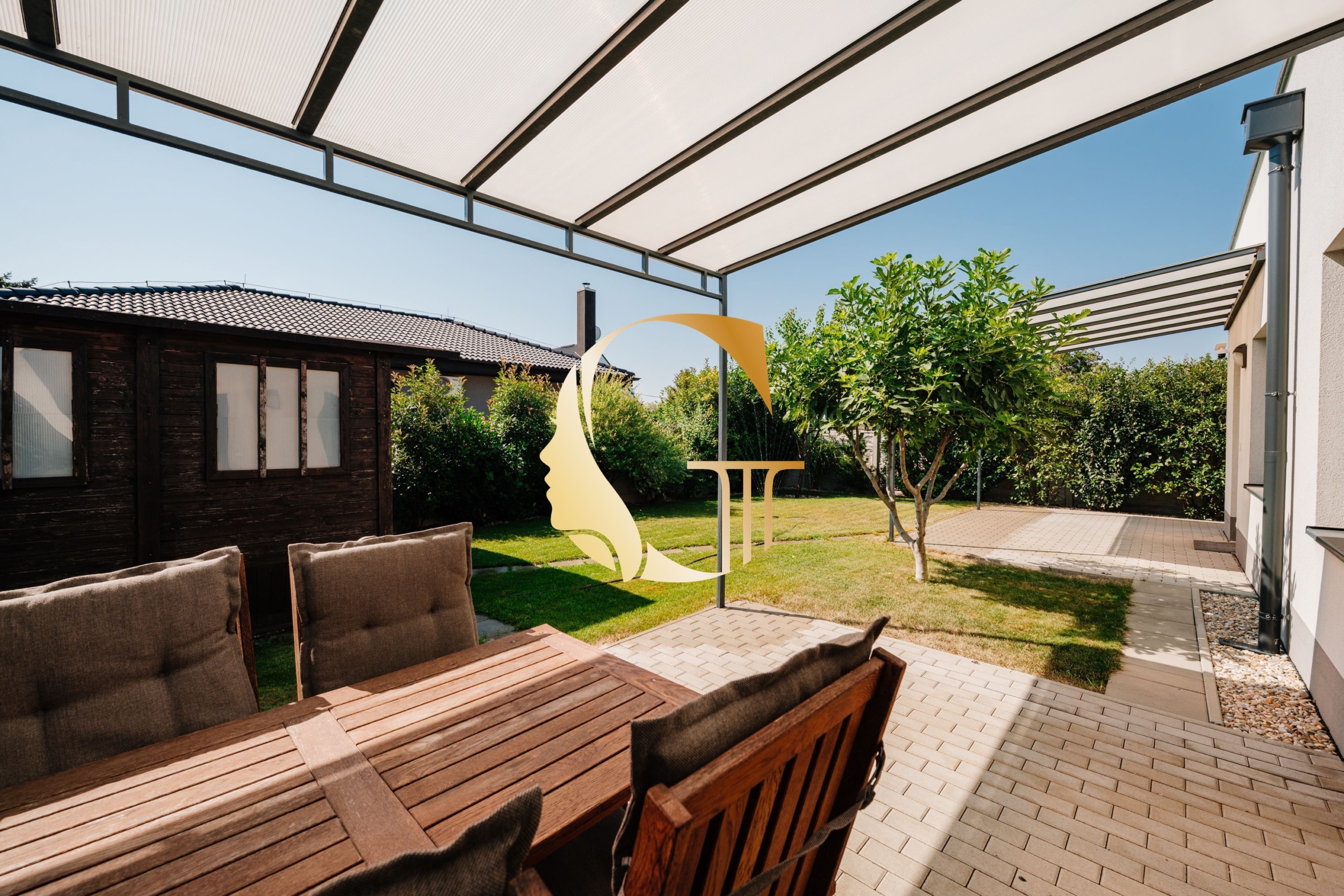 GODDESS PROPERTY – exkluzívne – PREDAJ – moderný – samostatne stojaci 4-izbový rodinný DOM 106 m2 – pozemok 292 m2 – Majerské Záhrady – VRAKUŇA