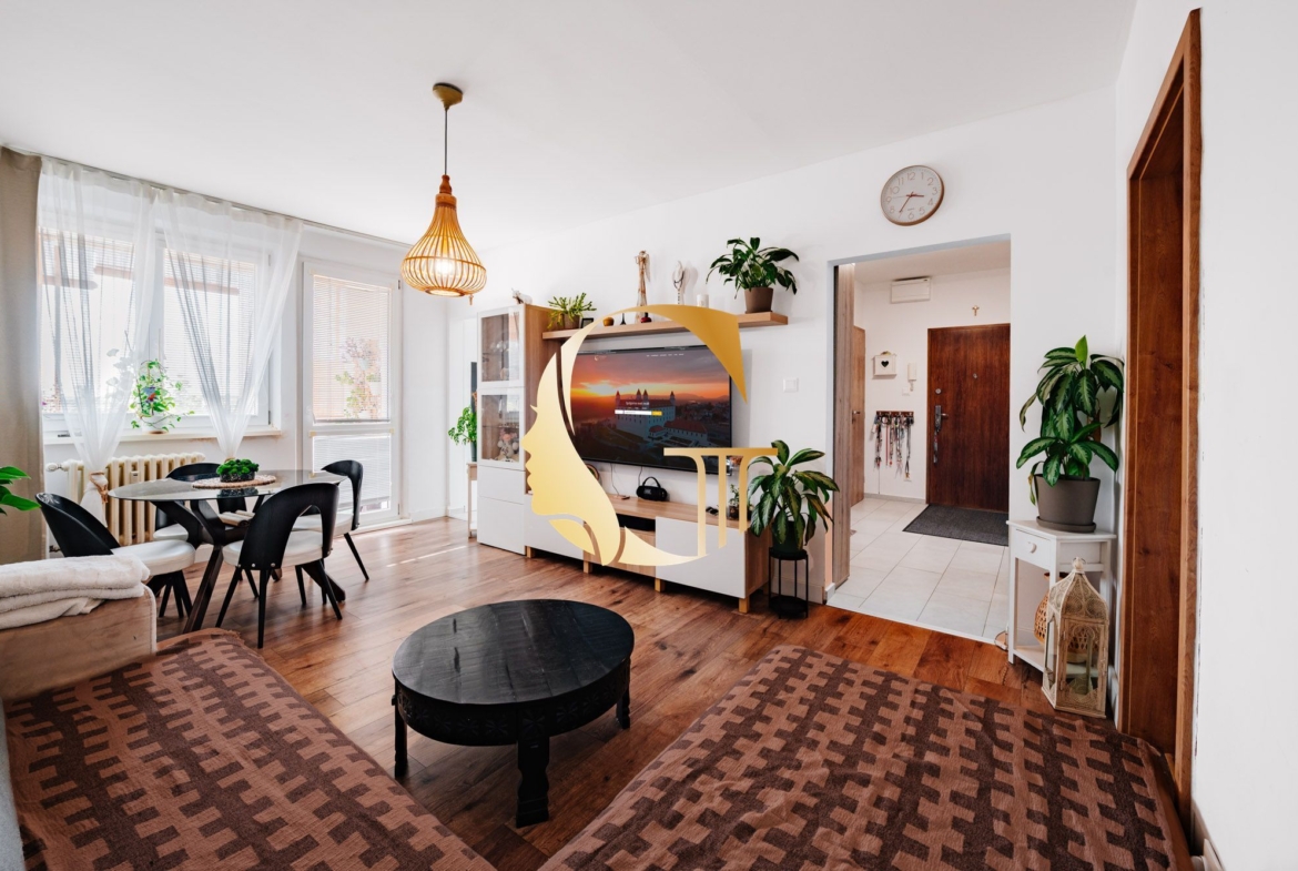 GODDESS PROPERTY – exkluzívne – PREDAJ 4 izbový byt 79 m2 – LOGGIA – atypický, moderný, zariadený – Hronská ulica – PODUNAJSKÉ BISKUPICE