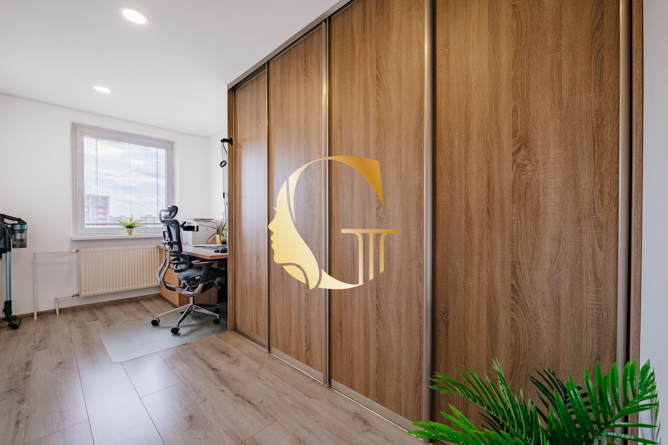 GODDESS PROPERTY – rezervované  – PREDAJ 4 izbový byt 85 m2 – LOGGIA – moderne zariadený – kompletná rekonštrukcia – TUPOLEVOVA ulica – Petržalka