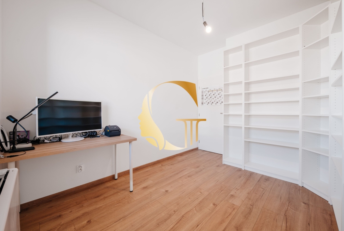 GODDESS PROPERTY – rezervované – PREDAJ 3 izbový byt 60 m2 s TERASOU 13,5 m2 – 2x parking a pivnica – Slnečnicová ulica – novostavba FLORET – ROVINKA