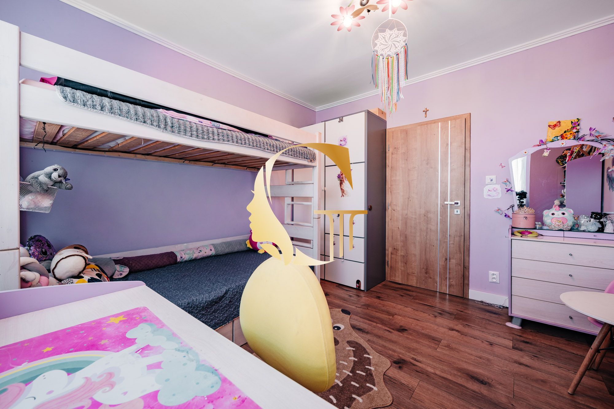 GODDESS PROPERTY – exkluzívne – PREDAJ 4 izbový byt 79 m2 – LOGGIA – atypický, moderný, zariadený – Hronská ulica – PODUNAJSKÉ BISKUPICE