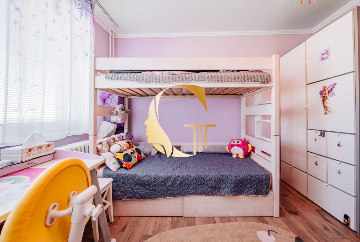 GODDESS PROPERTY – exkluzívne – PREDAJ 4 izbový byt 79 m2 – LOGGIA – atypický, moderný, zariadený – Hronská ulica – PODUNAJSKÉ BISKUPICE