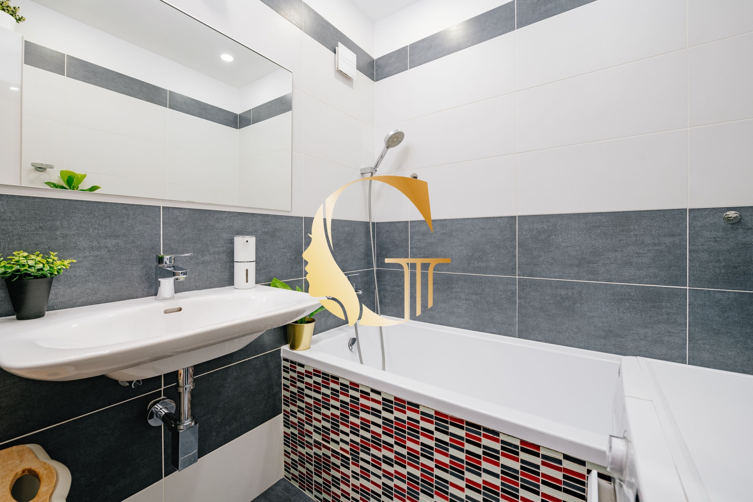 GODDESS PROPERTY – rezervované  – PREDAJ 4 izbový byt 85 m2 – LOGGIA – moderne zariadený – kompletná rekonštrukcia – TUPOLEVOVA ulica – Petržalka