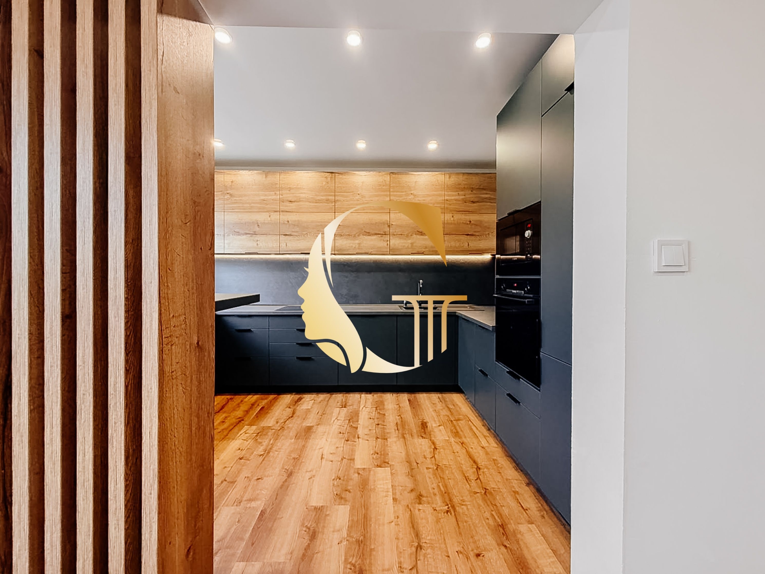 GODDESS PROPERTY – exkluzívne – PREDAJ 4 izbový byt 85 m2 – LOGGIA – moderný – kompletná rekonštrukcia – PLANCKOVA ulica – Petržalka