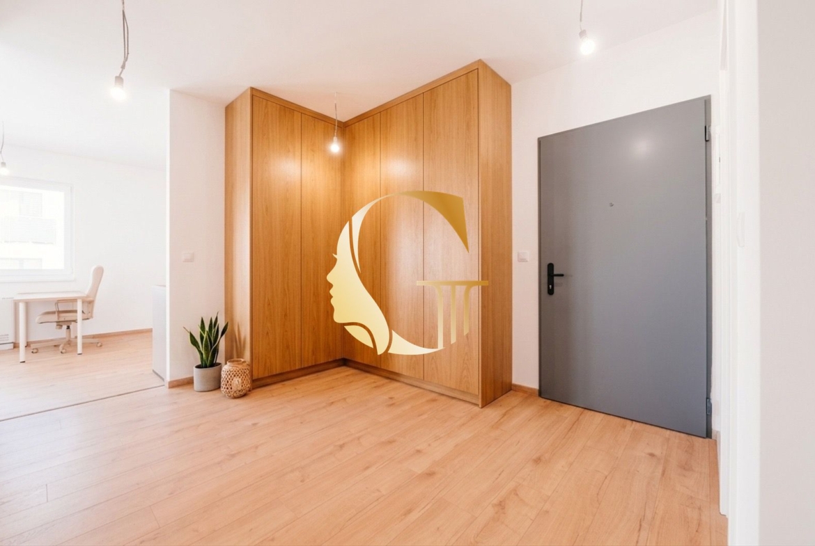 GODDESS PROPERTY – rezervované – PREDAJ 3 izbový byt 60 m2 s TERASOU 13,5 m2 – 2x parking a pivnica – Slnečnicová ulica – novostavba FLORET – ROVINKA
