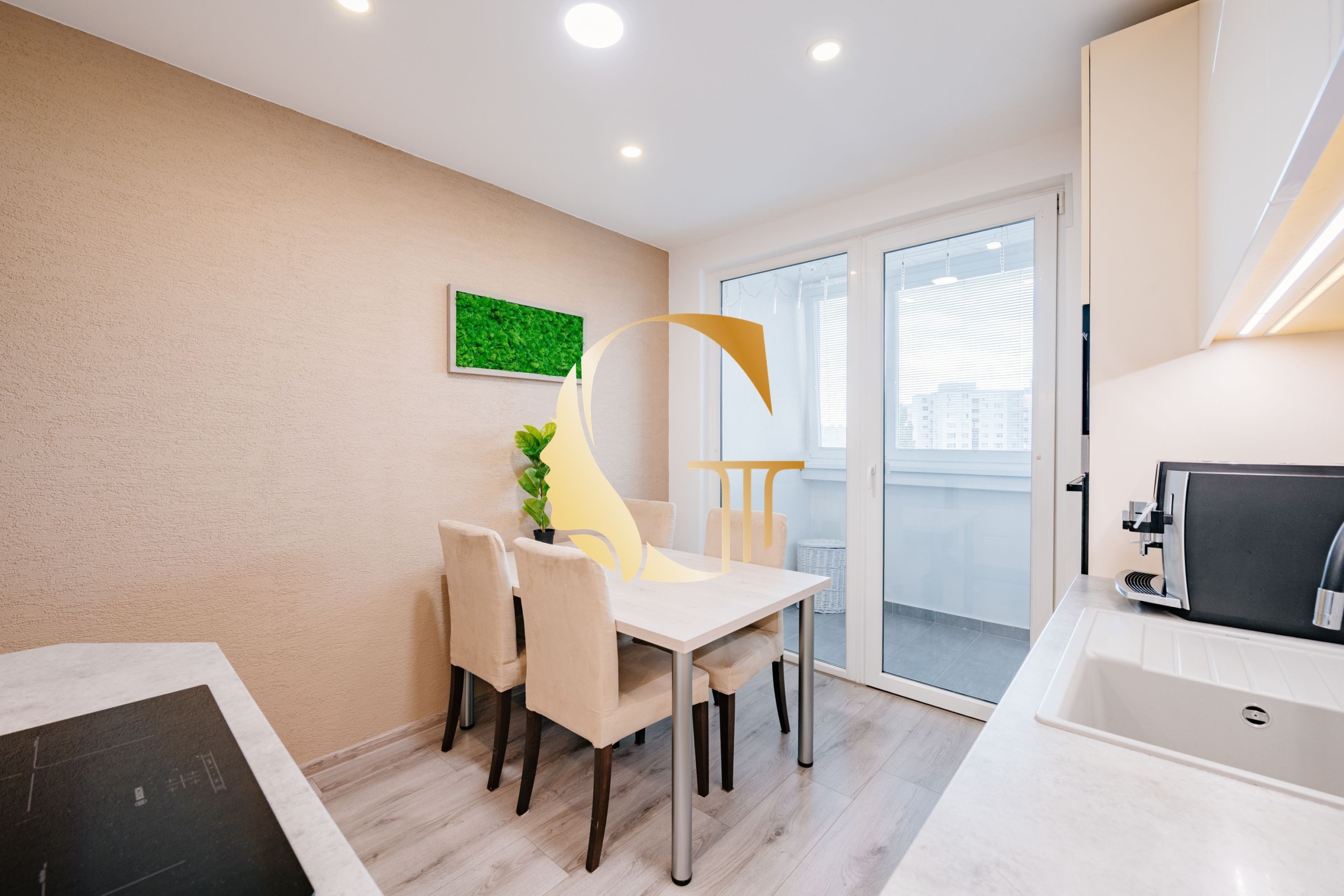 GODDESS PROPERTY – rezervované  – PREDAJ 4 izbový byt 85 m2 – LOGGIA – moderne zariadený – kompletná rekonštrukcia – TUPOLEVOVA ulica – Petržalka