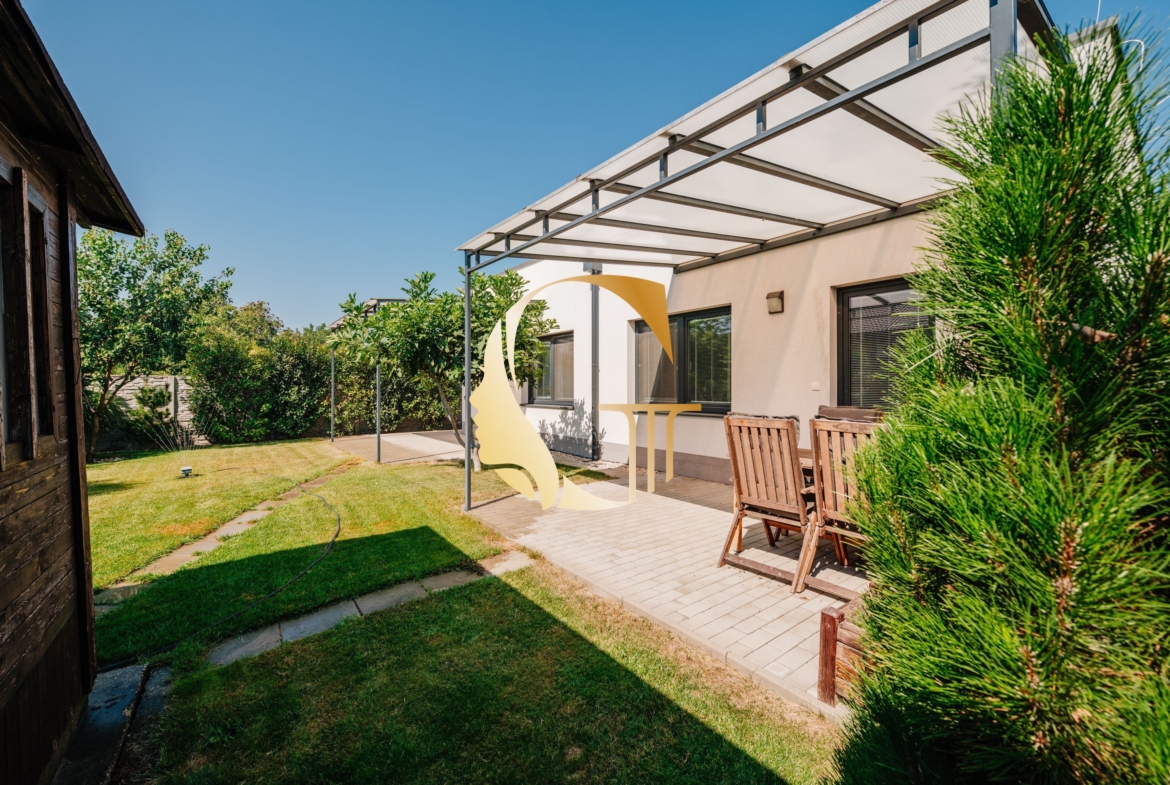 GODDESS PROPERTY – exkluzívne – PREDAJ – moderný – samostatne stojaci 4-izbový rodinný DOM 106 m2 – pozemok 292 m2 – Majerské Záhrady – VRAKUŇA