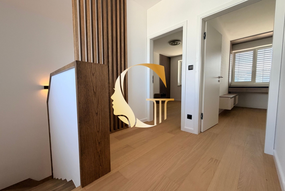 GODDESS PROPERTY – rezervované – moderný 3-izbový mezonetový byt – NOVOSTAVBA -1 parking – záhrada 58 m2 – Topoľová ulica –  ROVINKA