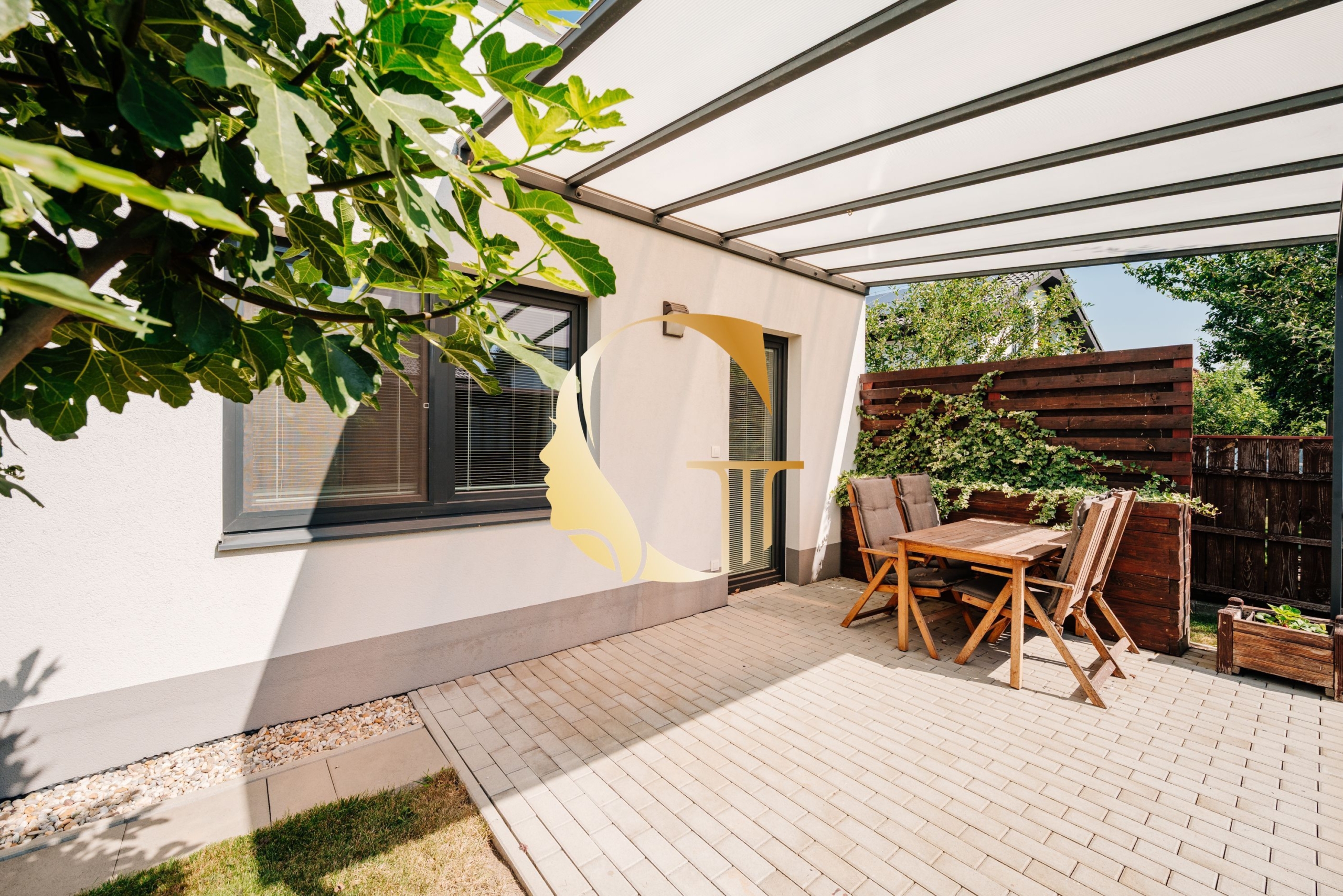 GODDESS PROPERTY – exkluzívne – PREDAJ – moderný – samostatne stojaci 4-izbový rodinný DOM 106 m2 – pozemok 292 m2 – Majerské Záhrady – VRAKUŇA
