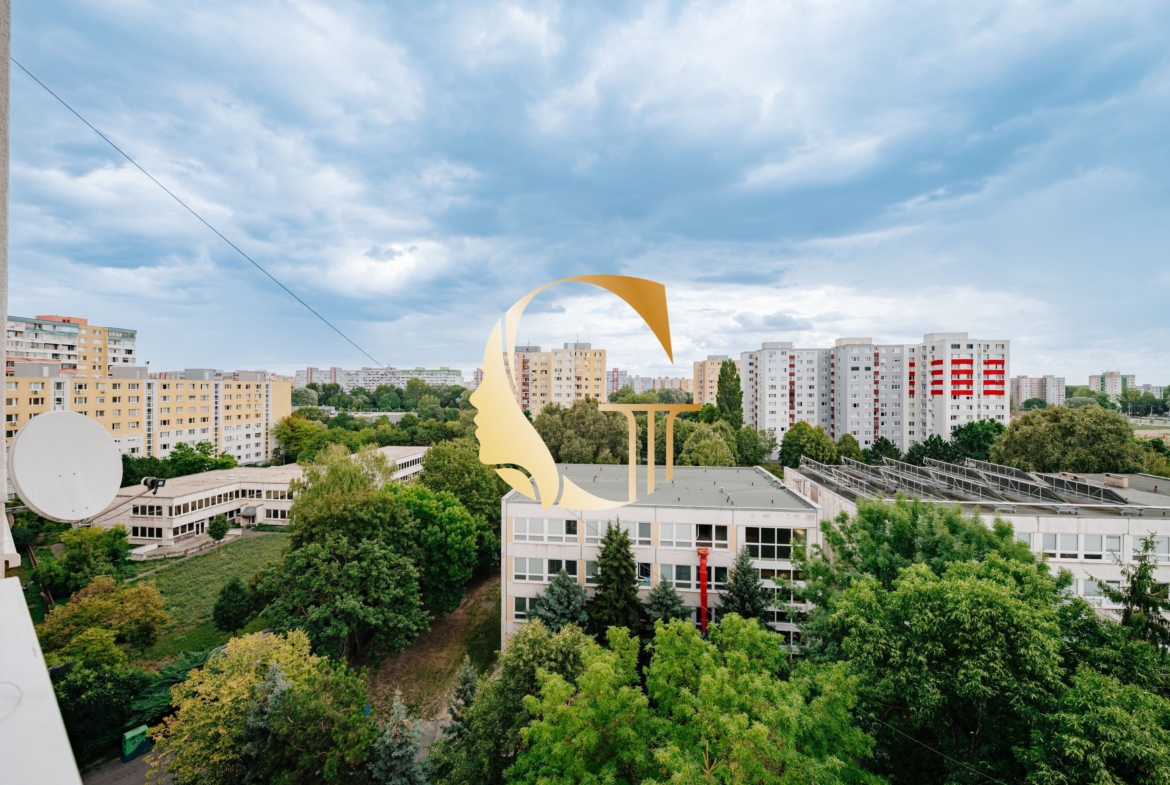 GODDESS PROPERTY – rezervované  – PREDAJ 4 izbový byt 85 m2 – LOGGIA – moderne zariadený – kompletná rekonštrukcia – TUPOLEVOVA ulica – Petržalka