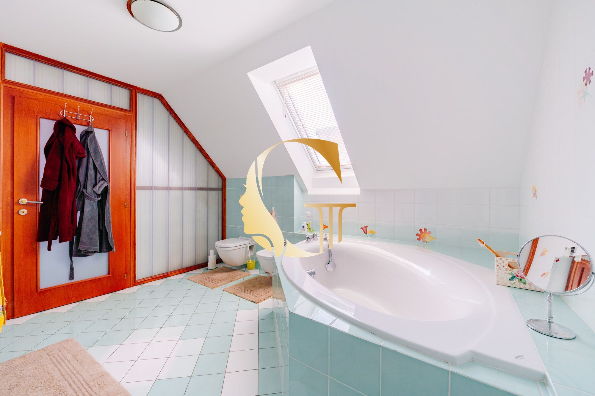 GODDESS PROPERTY – PREDAJ – 5 izbový rodinný dom s BAZÉNOM a s DVOJGARÁŽOU – 10x parkovanie – Padlých hrdinov – PODUNAJSKÉ BISKUPICE