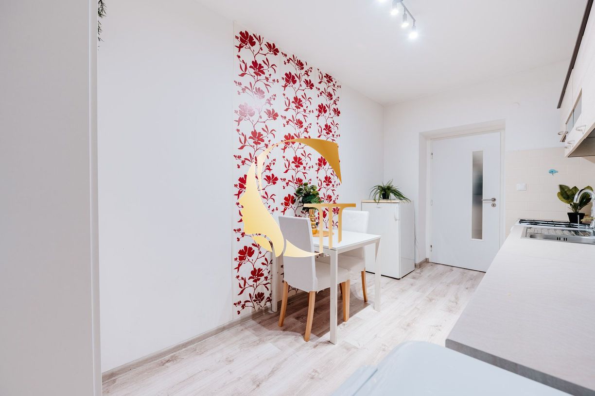 GODDESS PROPERTY – exkluzívne – PRENÁJOM – zrekonštruovaný 2-izbový 54 m2 s výťahom – Vazovová ulica – Staré Mesto