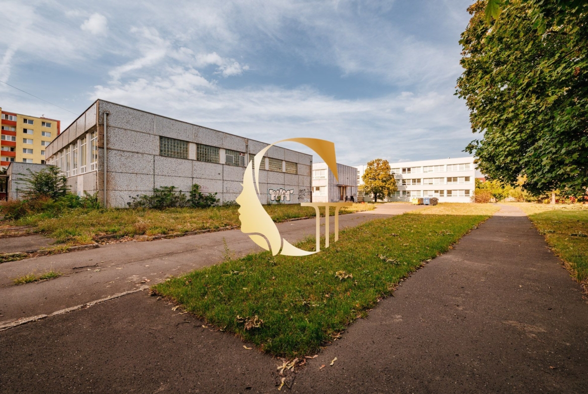 GODDESS PROPERTY – exkluzívne – PREDAJ 4 izbový byt 79 m2 – LOGGIA – atypický, moderný, zariadený – Hronská ulica – PODUNAJSKÉ BISKUPICE