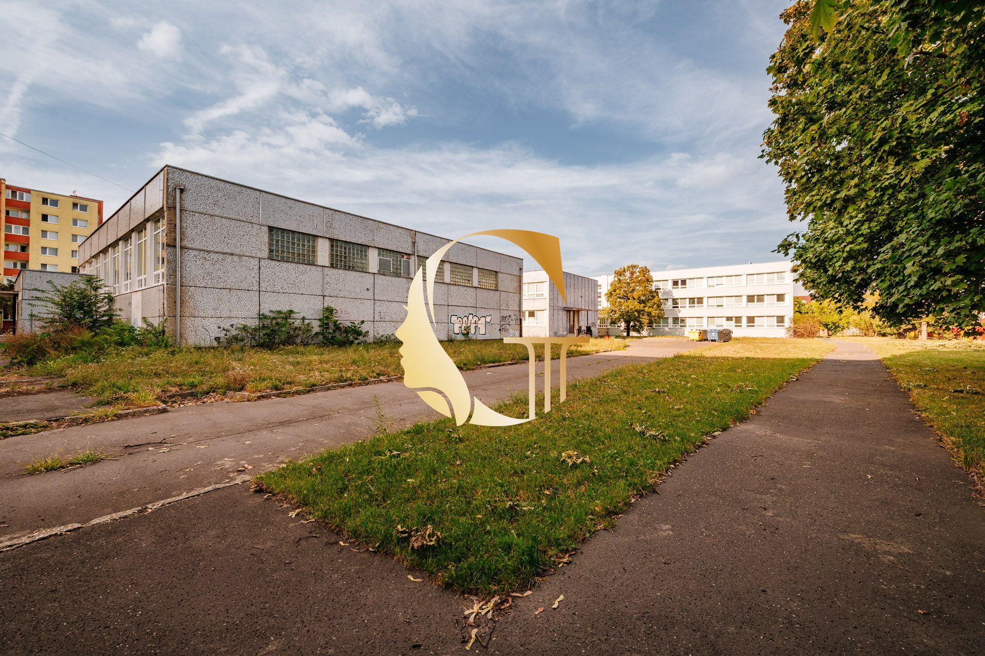 GODDESS PROPERTY – exkluzívne – PREDAJ 4 izbový byt 79 m2 – LOGGIA – atypický, moderný, zariadený – Hronská ulica – PODUNAJSKÉ BISKUPICE