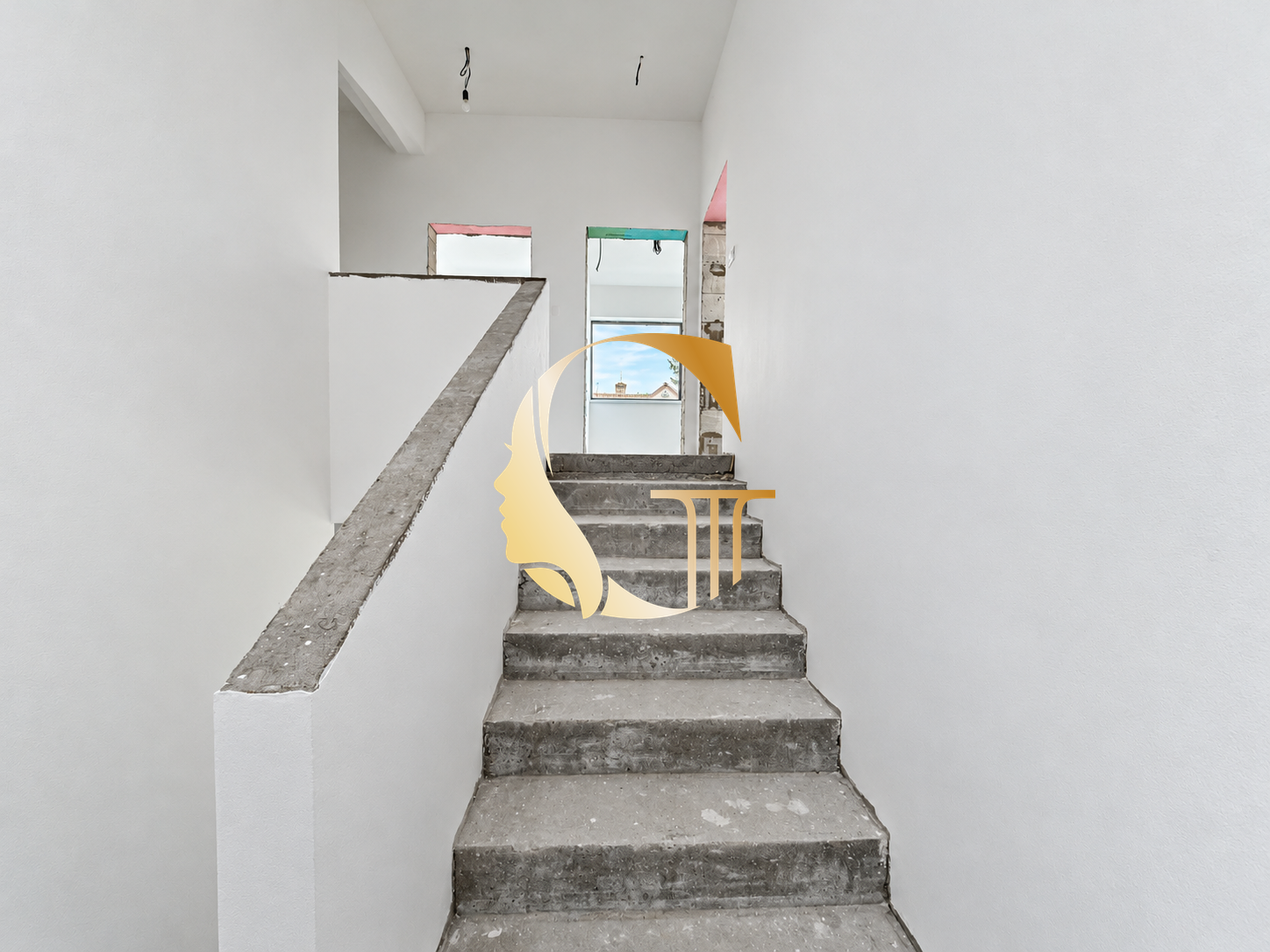 GODDESS PROPERTY – exkluzívne – PREDAJ – 5 izb novostavba – RODINNÝ DOM – 181 m2 – TERASA – 4x parking – sklad – pozemok 230 m2 – Nová ulica – LOZORNO