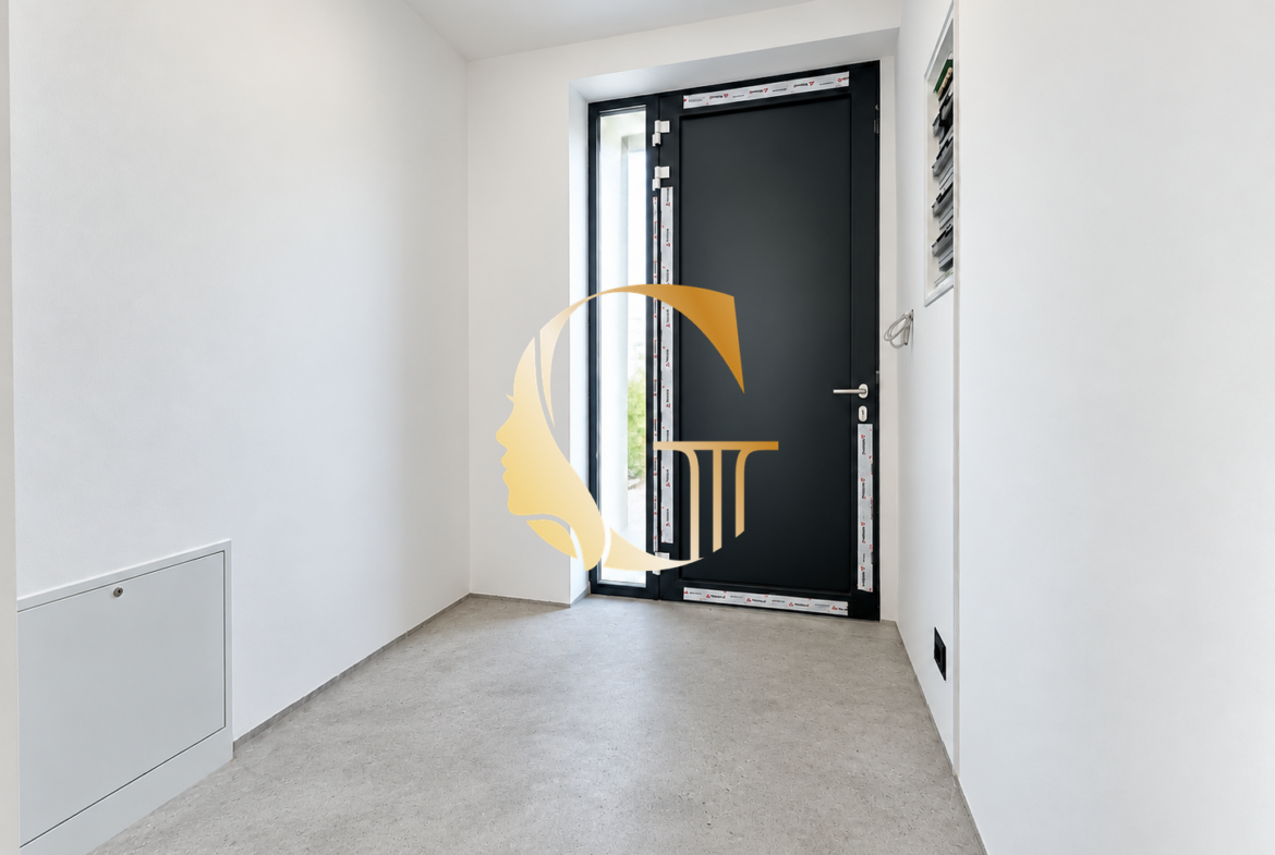 GODDESS PROPERTY – exkluzívne – PREDAJ – 5 izb novostavba – RODINNÝ DOM – 181 m2 – TERASA – 4x parking – sklad – pozemok 230 m2 – Nová ulica – LOZORNO