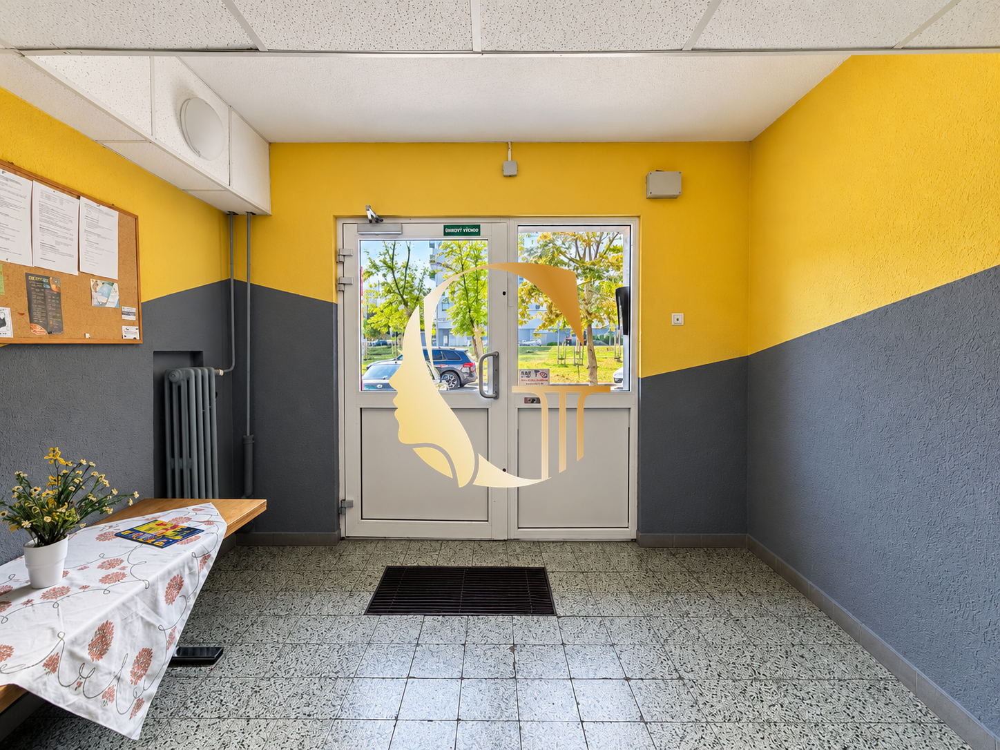 GOODESS PROPERTY – exkluzívne – PREDAJ 1 izbový byt 36 m2 s KLIMATIZÁCIOU – moderne zariadený – komora a pivnica murovaná – Toryská ulica – VRAKUŇA