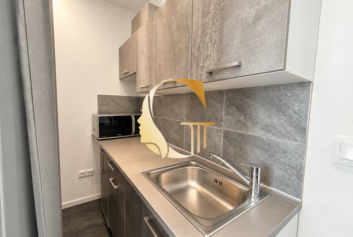 GODDESS PROPERTY – rezervované – PRENÁJOM obchodný priestor 50 m2 – PARKOVANIE – Teslova ulica – Ružinov