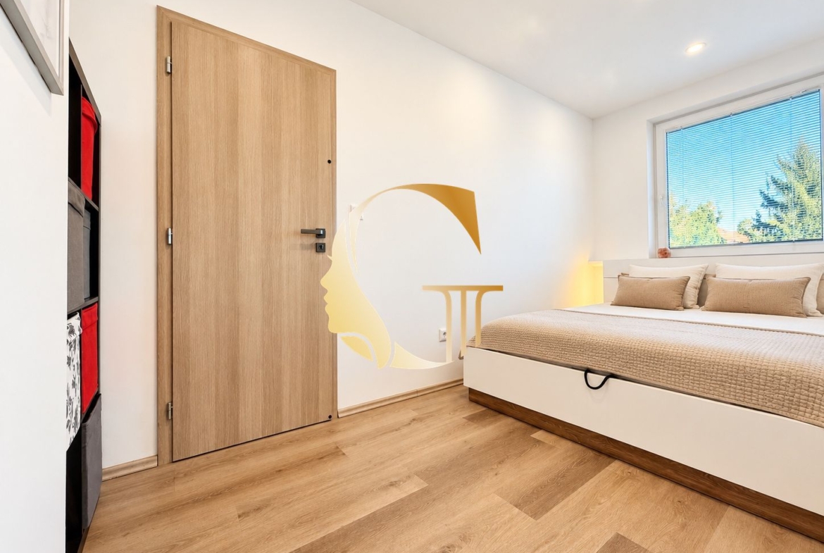 GODDESS PROPERTY – exkluzívne – PRENÁJOM – 2-izbový byt 45 m2 – zasklenná LOGGIA – ZARIADENÝ – moderný – Hraničná ulica – Ružinov