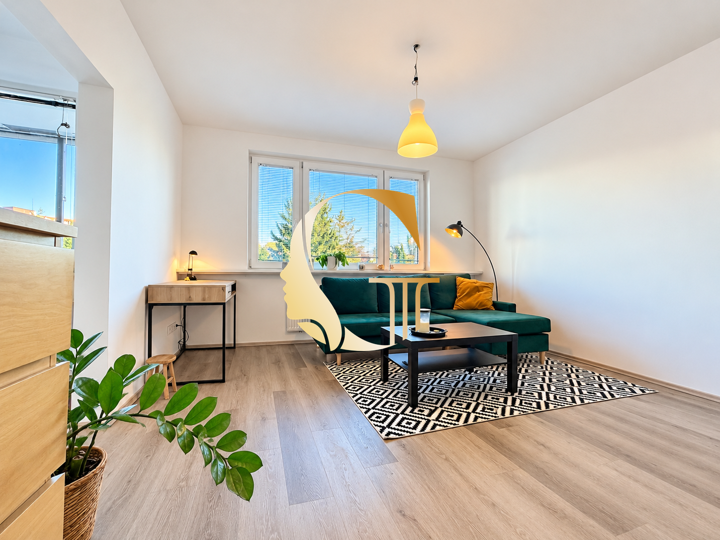 GODDESS PROPERTY – exkluzívne – PRENÁJOM – 2-izbový byt 45 m2 – zasklenná LOGGIA – ZARIADENÝ – moderný – Hraničná ulica – Ružinov