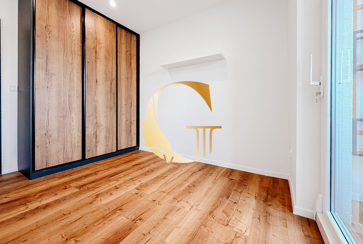 GODDESS PROPERTY – rezervované – PREDAJ 4 izbový byt 85 m2 – LOGGIA – moderný – kompletná rekonštrukcia – PLANCKOVA ulica – Petržalka