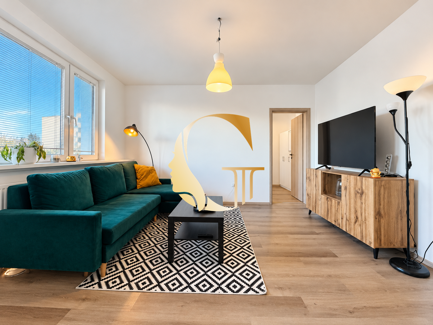 GODDESS PROPERTY – exkluzívne – PRENÁJOM – 2-izbový byt 45 m2 – zasklenná LOGGIA – ZARIADENÝ – moderný – Hraničná ulica – Ružinov